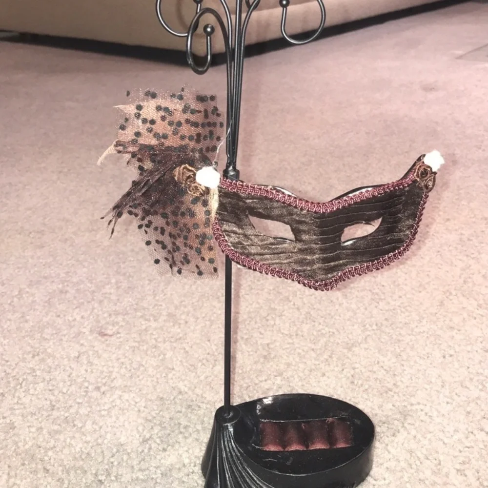 MasqueradeTheme Jewelry Holder
